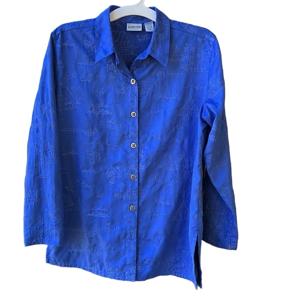 Chico’s Periwinkle Blue Faux Suede Button Down Embroidered Cottage Scene Top szM